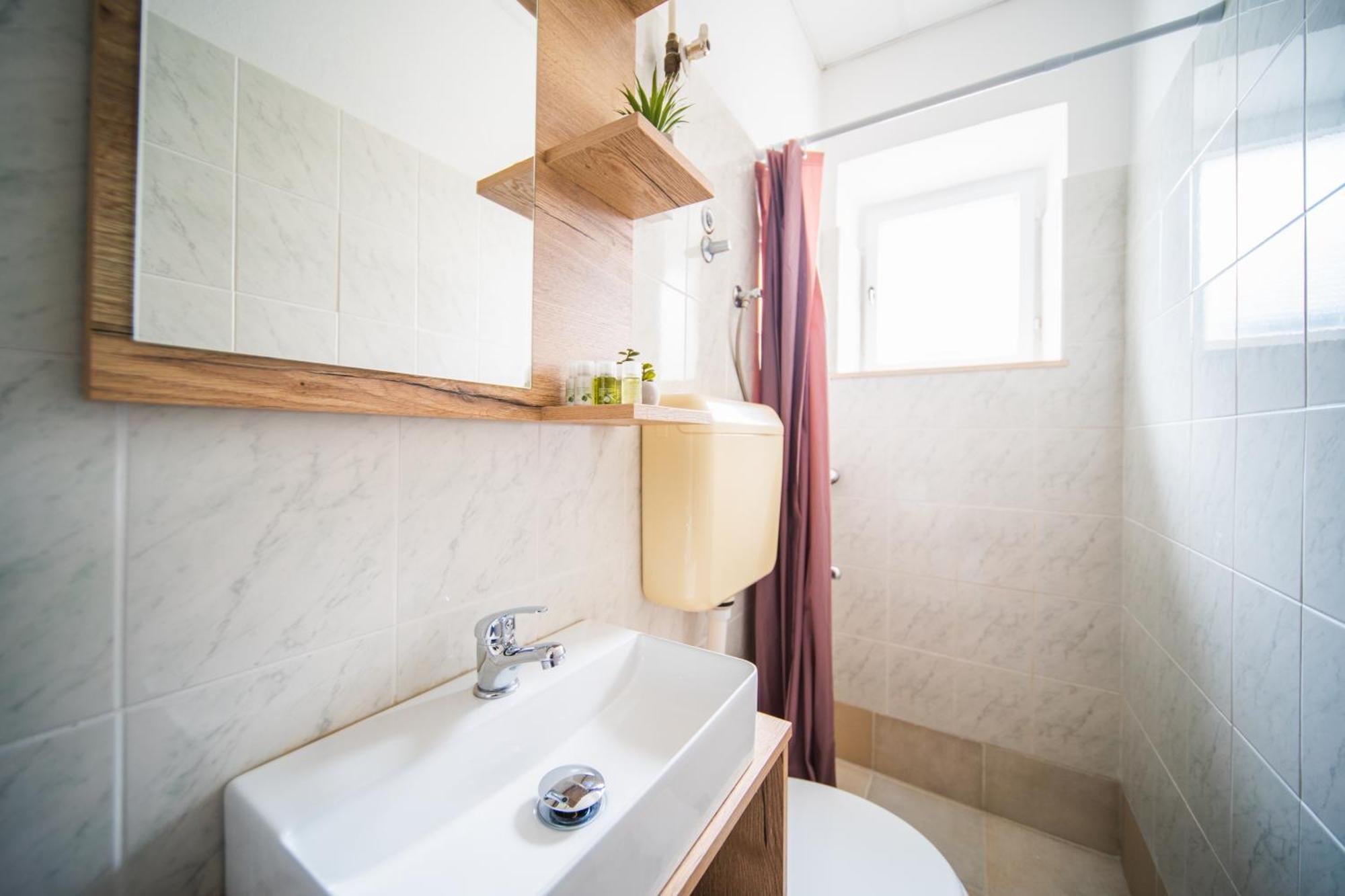 Orgula Hotel Lumbarda Ngoại thất bức ảnh
