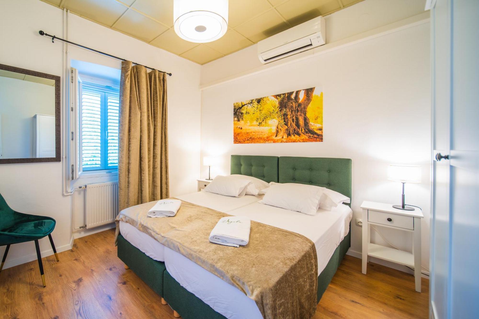 Orgula Hotel Lumbarda Ngoại thất bức ảnh