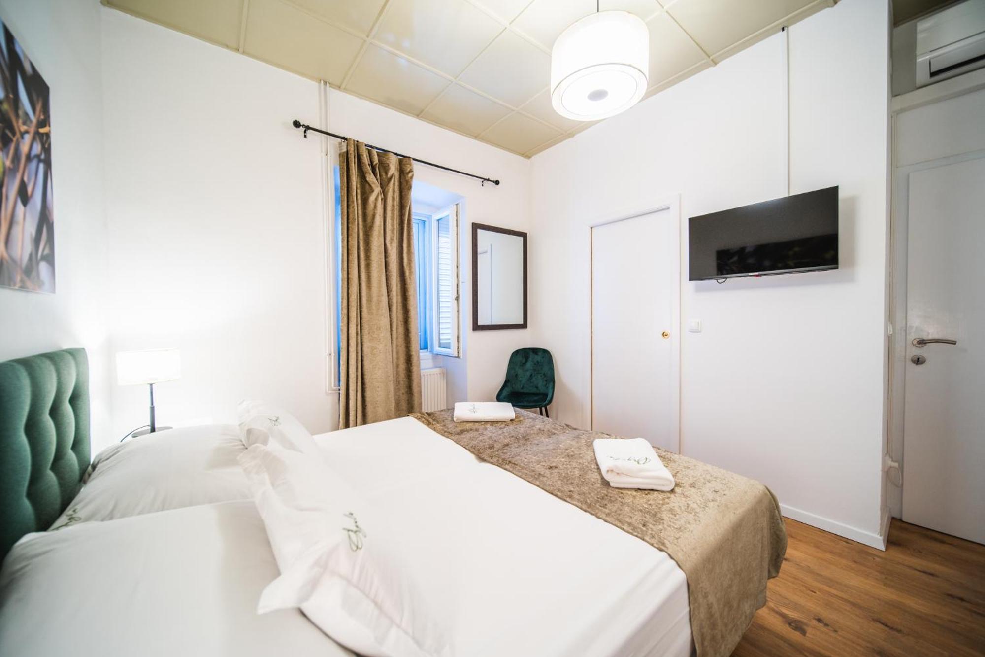 Orgula Hotel Lumbarda Ngoại thất bức ảnh