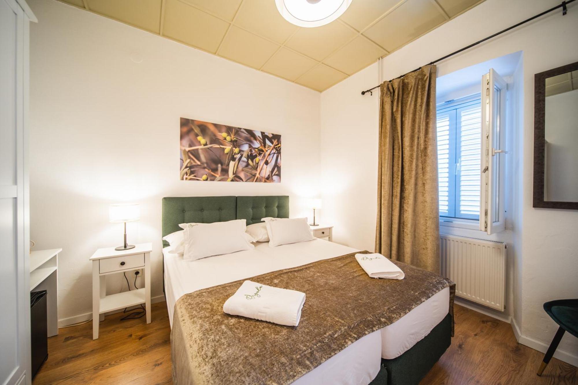 Orgula Hotel Lumbarda Ngoại thất bức ảnh